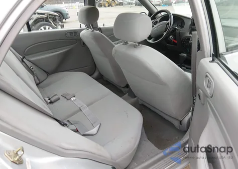 2002 Ford Escort Fleet z USA, uszkodzony, nr VIN 3FAFP13PX2R144295